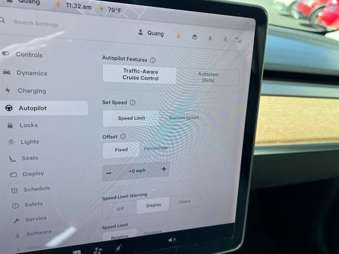 Used 2018 Tesla Model 3 Long Range image 29