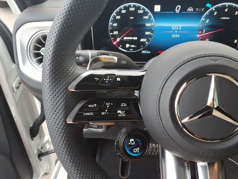 Used 2025 Mercedes-Benz G 63 AMG 4MATIC image 21