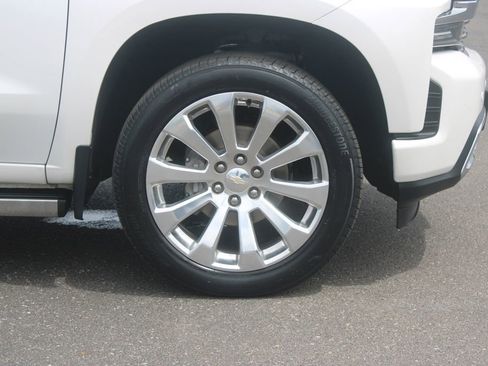 Used 2020 Chevrolet Silverado 1500 High Country w/ Trailer Camera Package AWD/4WD image 12