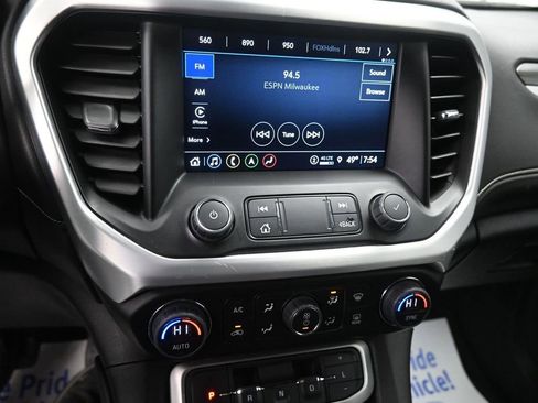 Used 2023 GMC Acadia SLT image 35