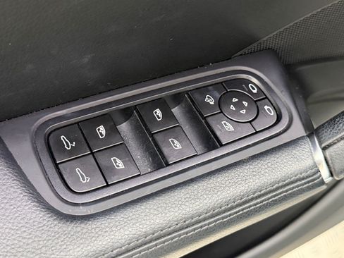 Certified 2023 Porsche Cayenne AWD/4WD image 14