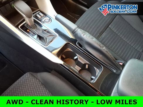 Used 2024 Mitsubishi Eclipse Cross LE image 27