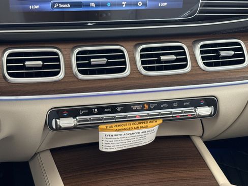 Certified 2026 Mercedes-Benz GLS 450 4MATIC image 48