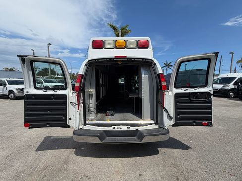 Used 2016 Chevrolet Express 3500 Extended w/ Ambulance Package RWD image 6