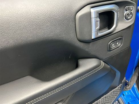 Used 2021 Jeep Wrangler Unlimited Sahara w/ Cold Weather Group image 21