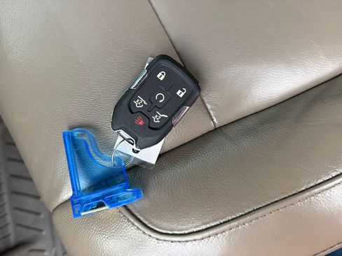 Used 2018 Chevrolet Tahoe LT image 35