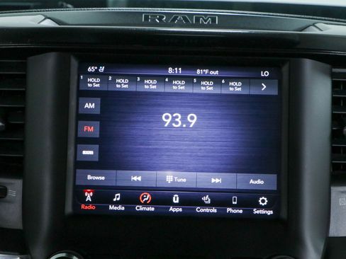 Used 2021 RAM 1500 Laramie w/ Sport Appearance Package AWD/4WD image 19