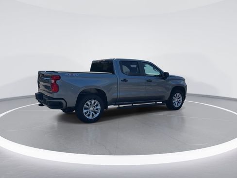 Used 2022 Chevrolet Silverado 1500 Custom w/ LPO, Dark Essentials Package AWD/4WD image 2