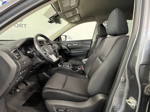 Used 2020 Nissan Rogue SV image 20