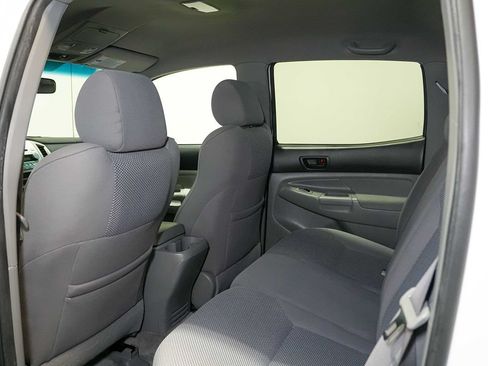 Used 2006 Toyota Tacoma PreRunner RWD image 18