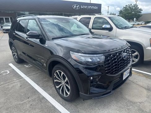 Used 2026 Ford Explorer ST-Line AWD/4WD image 2