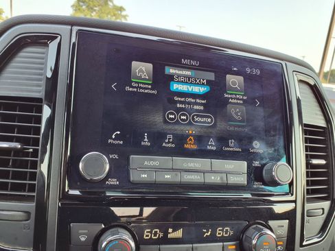 Used 2023 Nissan Titan PRO-4X w/ Pro-4x Convenience Package AWD/4WD image 5