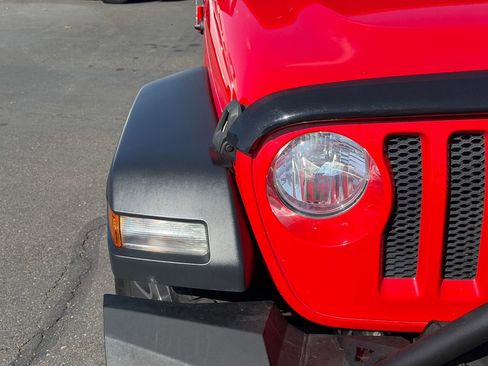 Used 2018 Jeep Wrangler Unlimited Sport S image 5