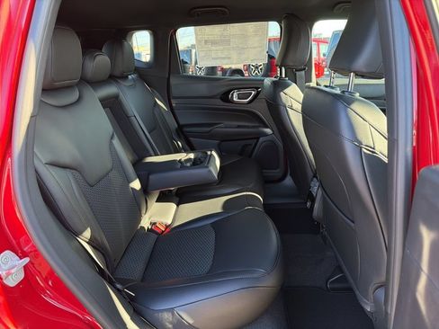 New 2026 Jeep Compass Latitude AWD/4WD image 17