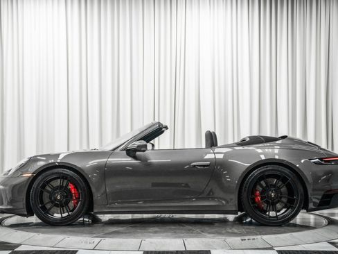 Used 2023 Porsche 911 Cabriolet image 6
