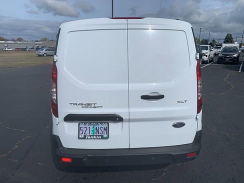 Used 2022 Ford Transit Connect XLT image 3