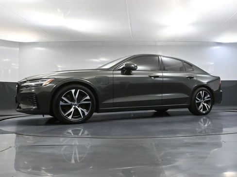 Used 2022 Volvo S60 T8 R-Design Expression AWD/4WD image 54