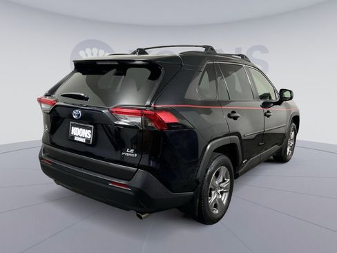 Used 2023 Toyota RAV4 LE image 7