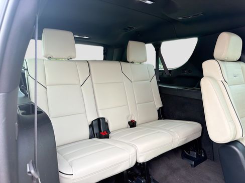 Used 2023 Cadillac Escalade ESV Sport w/ Touring Package AWD/4WD image 22