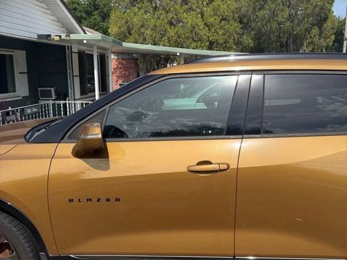 Used 2019 Chevrolet Blazer RS w/ Sun and Wheels Package AWD/4WD image 4