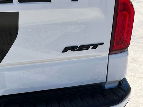 Used 2023 Chevrolet Silverado 1500 RST w/ Rally Edition AWD/4WD image 8