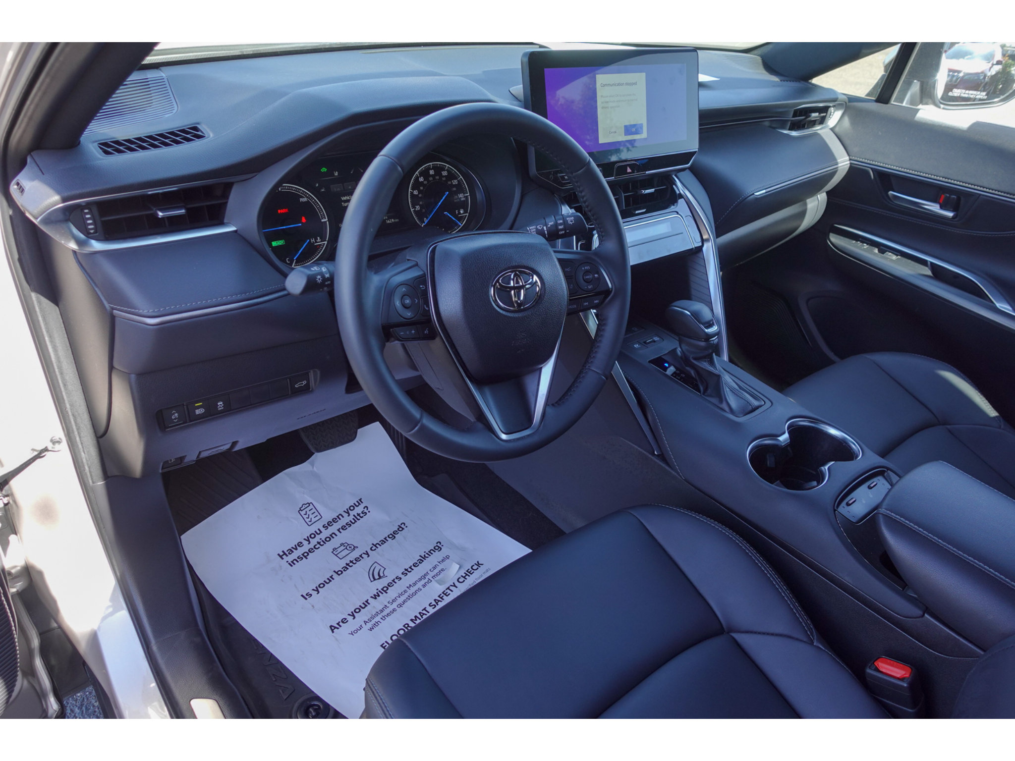 Used 2024 Toyota Venza XLE AWD/4WD image 9