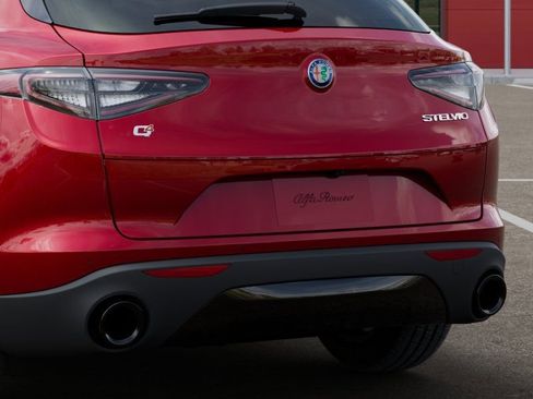 New 2025 Alfa Romeo Stelvio Sprint w/ Convenience Package AWD/4WD image 14