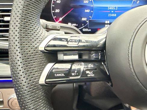 Used 2024 Mercedes-Benz GLS 450 4MATIC image 11