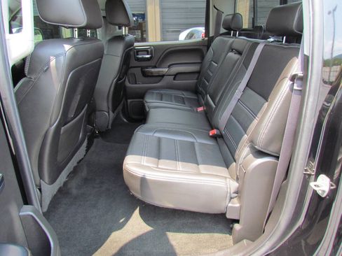 Used 2015 GMC Sierra 2500 Denali w/ Duramax Plus Package AWD/4WD image 12