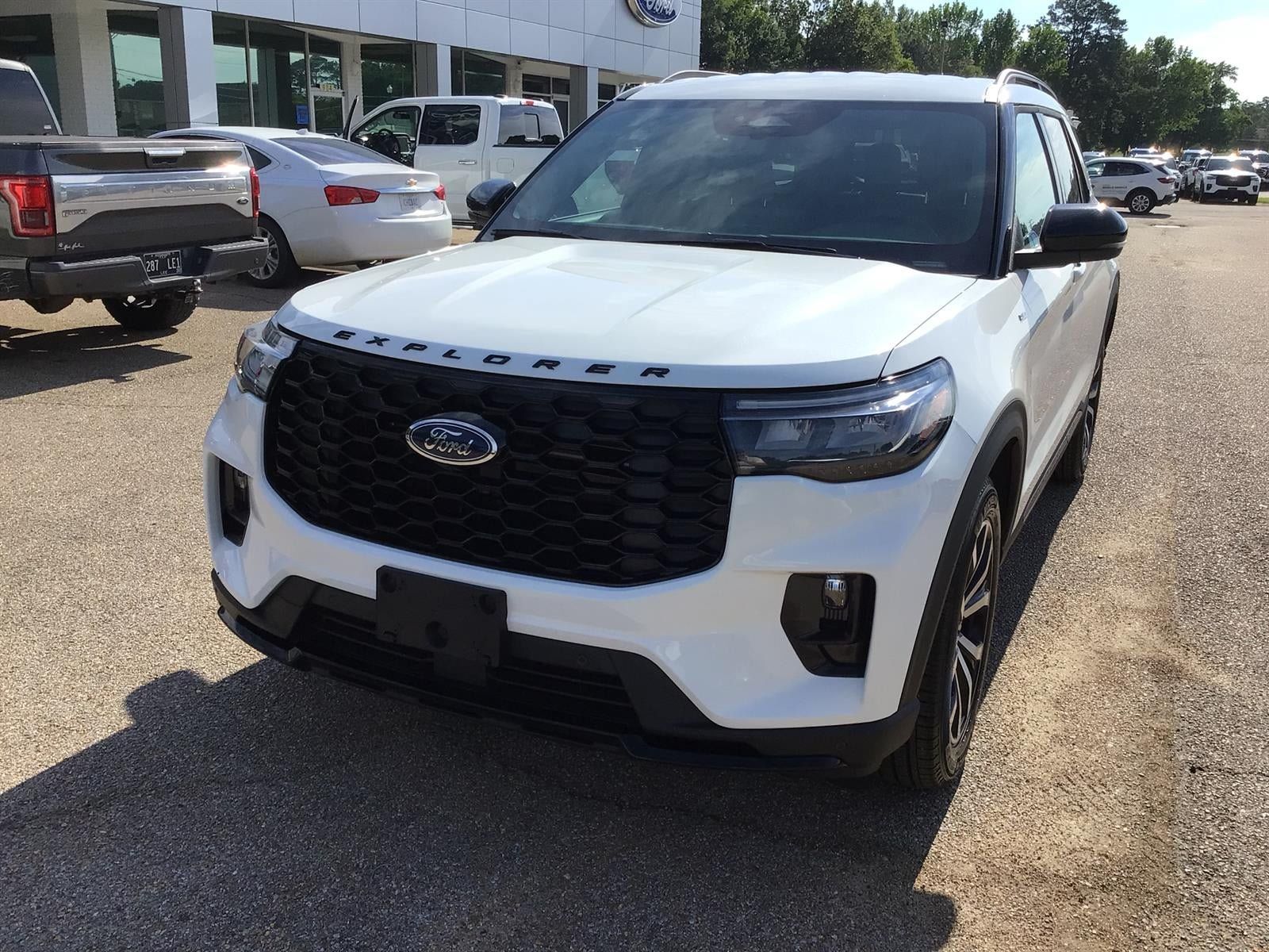 New 2026 Ford Explorer ST-Line AWD/4WD image 5