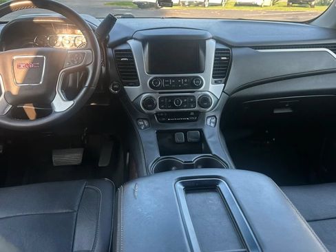 Used 2015 GMC Yukon SLT w/ Open Road Package AWD/4WD image 18