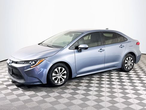 Used 2022 Toyota Corolla LE FWD image 4
