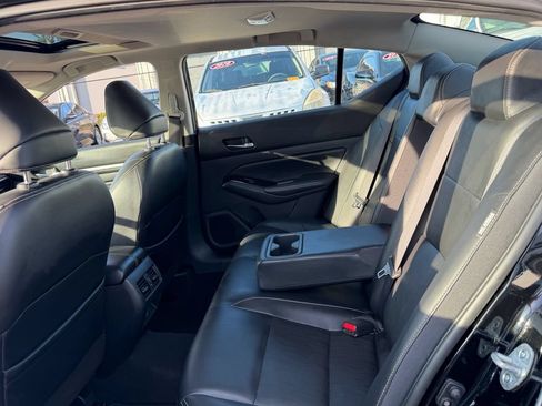 Used 2020 Nissan Altima 2.5 SL FWD image 10