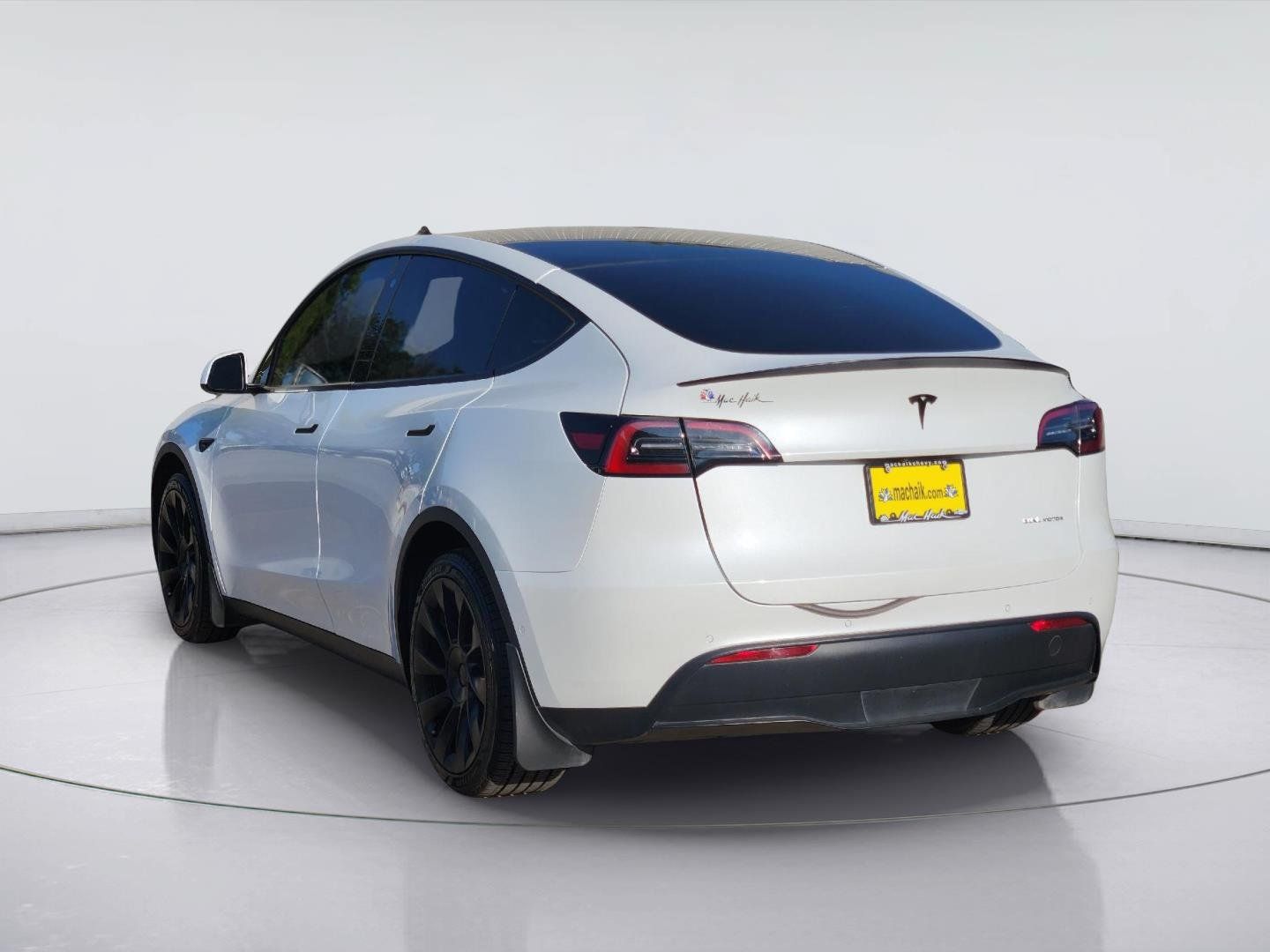 Used 2021 Tesla Model Y Long Range AWD/4WD image 7