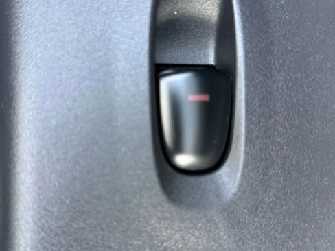 Used 2015 Nissan Pathfinder SL w/ SL Tech Package image 34