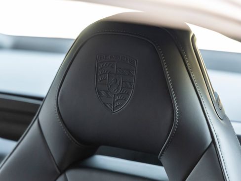 Certified 2025 Porsche Panamera 4 AWD/4WD image 36
