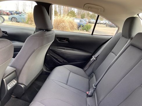 Used 2024 Toyota Corolla LE image 16