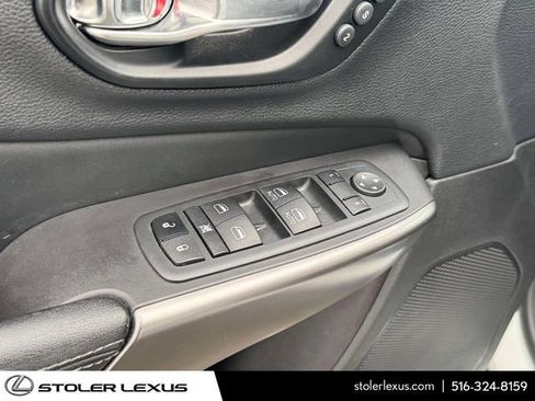 Used 2021 Jeep Cherokee Limited w/ Mopar Interior Package AWD/4WD image 21