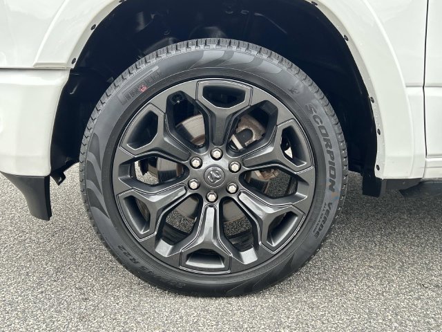 Used 2023 RAM 1500 Limited AWD/4WD image 9