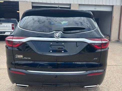 Used 2020 Buick Enclave Essence w/ Sport Touring Edition FWD image 4