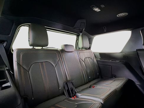 Used 2022 Ford Expedition Timberline AWD/4WD image 32