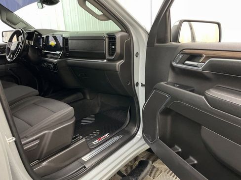 Certified 2024 Chevrolet Silverado 1500 LT image 36