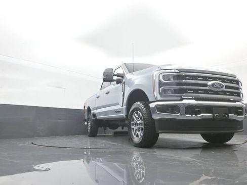 Used 2026 Ford F250 Lariat w/ FX4 Off-Road Package AWD/4WD image 23