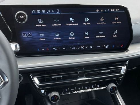 New 2026 Chevrolet Traverse LT image 17