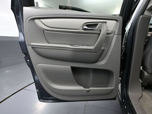 Used 2014 Chevrolet Traverse LS FWD image 32