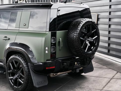 Used 2023 Land Rover Defender 110 X AWD/4WD image 15