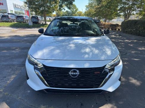 New 2025 Nissan Sentra SR image 2