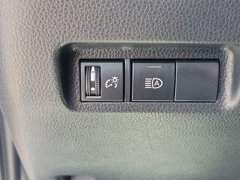 Used 2025 Toyota RAV4 LE AWD/4WD image 29