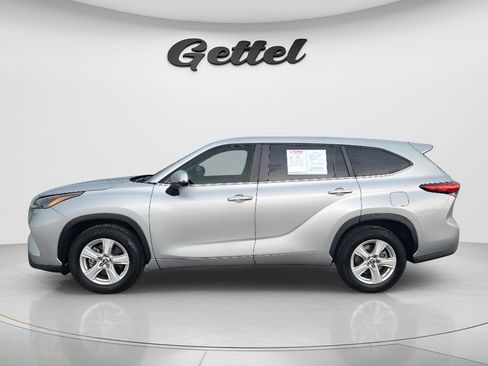 Used 2023 Toyota Highlander L FWD image 8