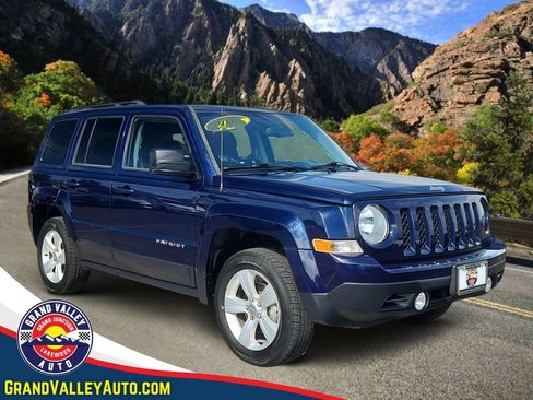 Used 2016 Jeep Patriot Sport w/ Power Value Group AWD/4WD image 1